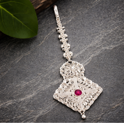 White Silver Maang Tikka