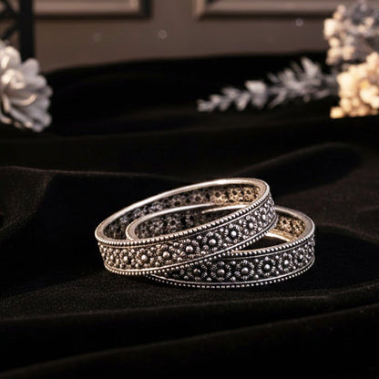 Dhauliganga Carved Bangle