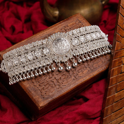 Pindari Pushp-Rekha Guloband