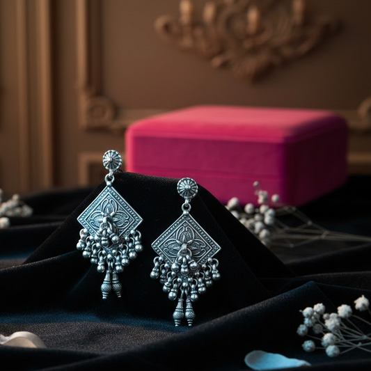 Primula-Lari Amulet Jhumki