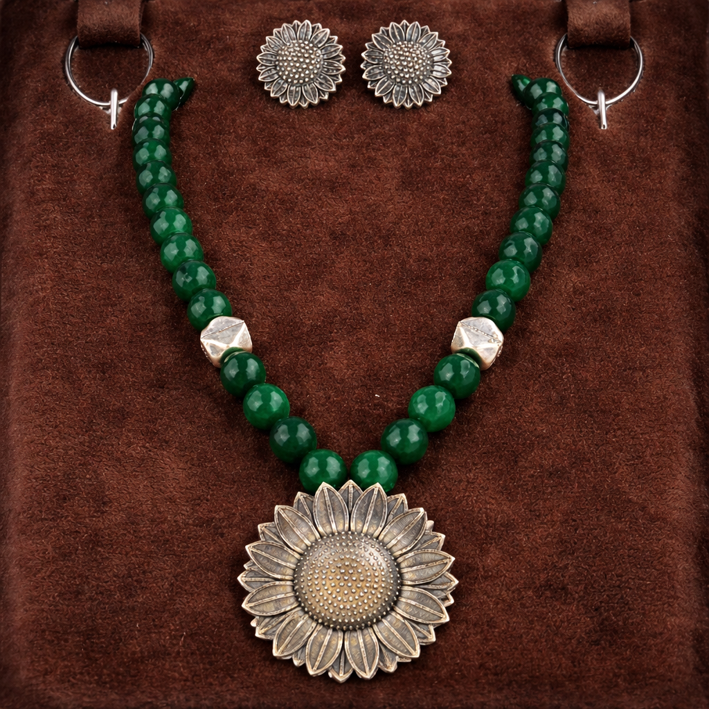 Pahadi Suryaansh Gulband Set