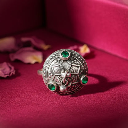 Hari-Bind Pahadi Ring