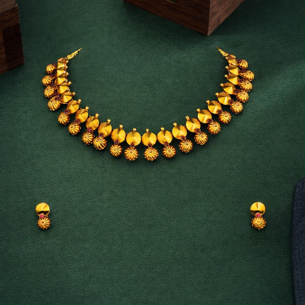 SuryaKiran Pahadi Necklace Set