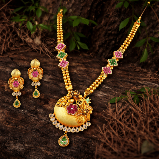 Auli Chandrika Pushp Haar Set