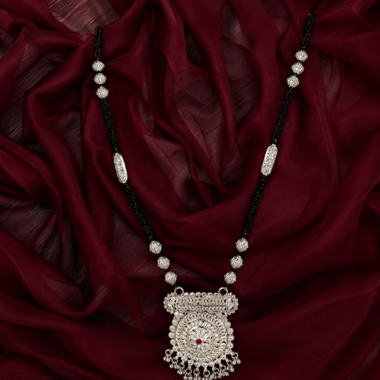 Binsar Tarini White Silver Mangalsutra