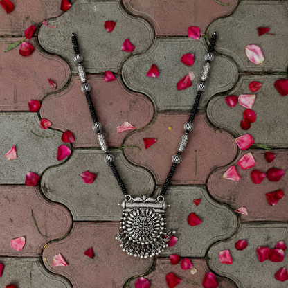 Pindari Chandrika Rajat Mangalsutra