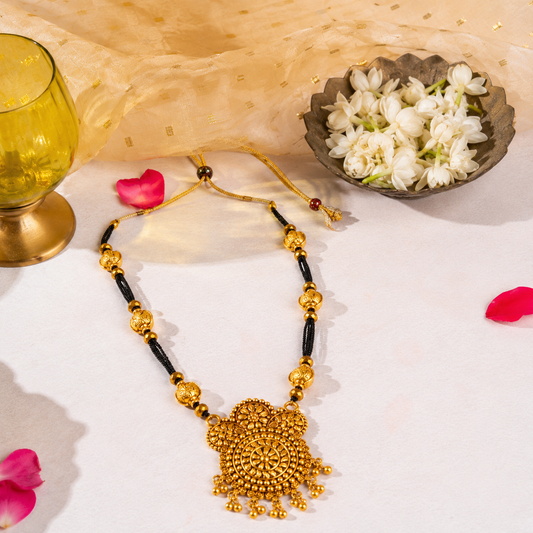 Nandadevi Kanakhaar Long Necklace