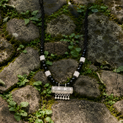 Kedarkanti Viraaj White Silver Mangalsutra