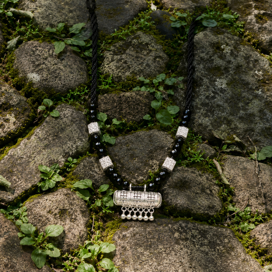 Kedarkanti Viraaj White Silver Mangalsutra