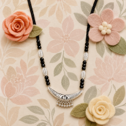 Binsar Shwetika White Silver Mangalsutra