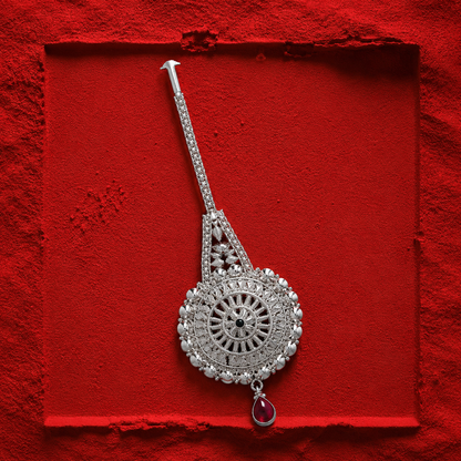 Pindari Chandrika Maang Tikka