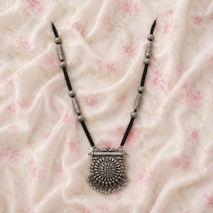 Pindari Chandrika Rajat Mangalsutra