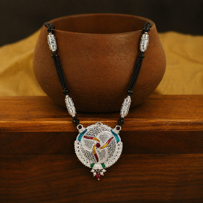 Trishaila Rangkaar Haar